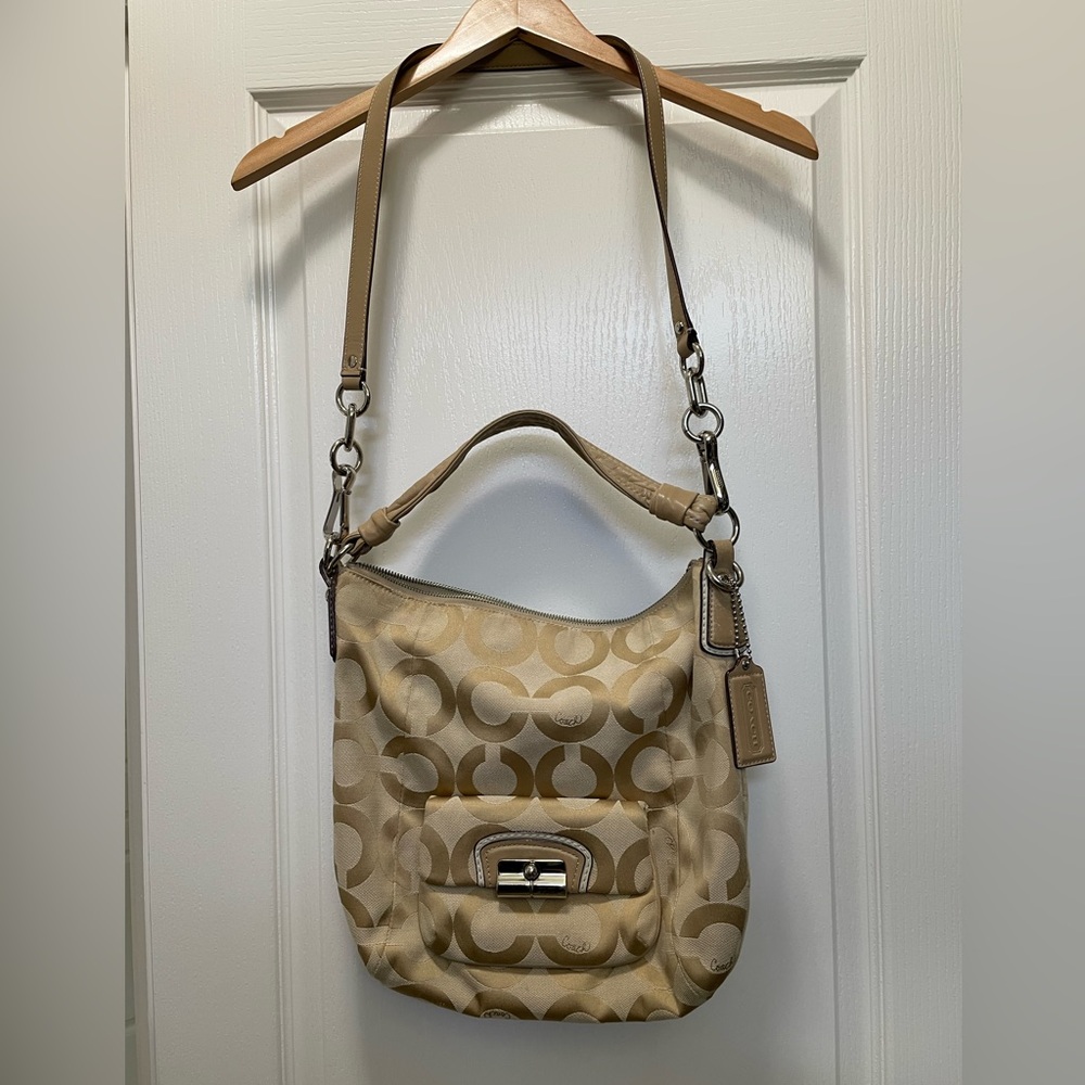 Coach Hobo Shoulder/Crossbody Handbag - Picture 2 of 10